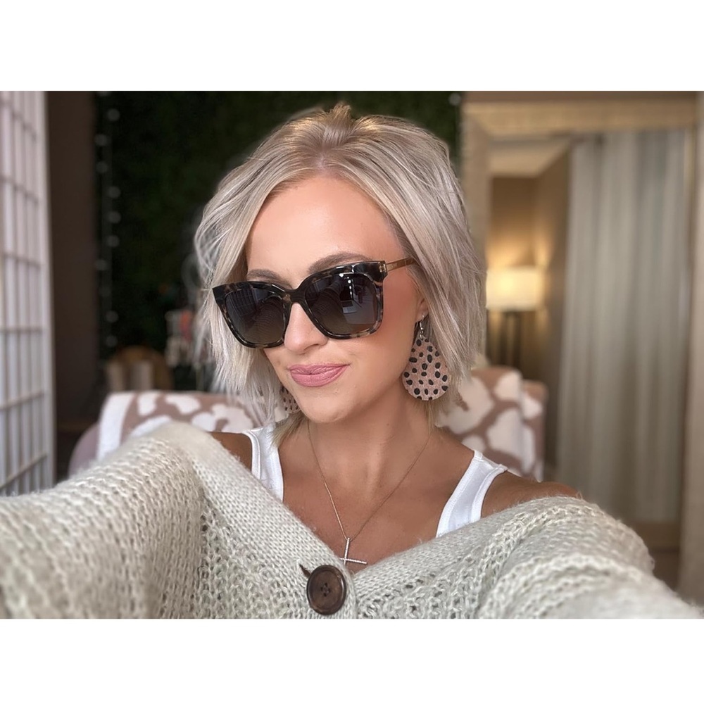 Diff Eyewear Black Sunglasses - Picture 15 of 15